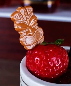 Best deal 😍 Bars Tiki Head - Cocktail Pick/Swizzle - (Case Of 1,000) 🤩 -Cheap Bars Store tiki head pick scene2 800x